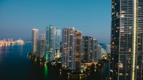 AQUA MIAMI BAY Lux